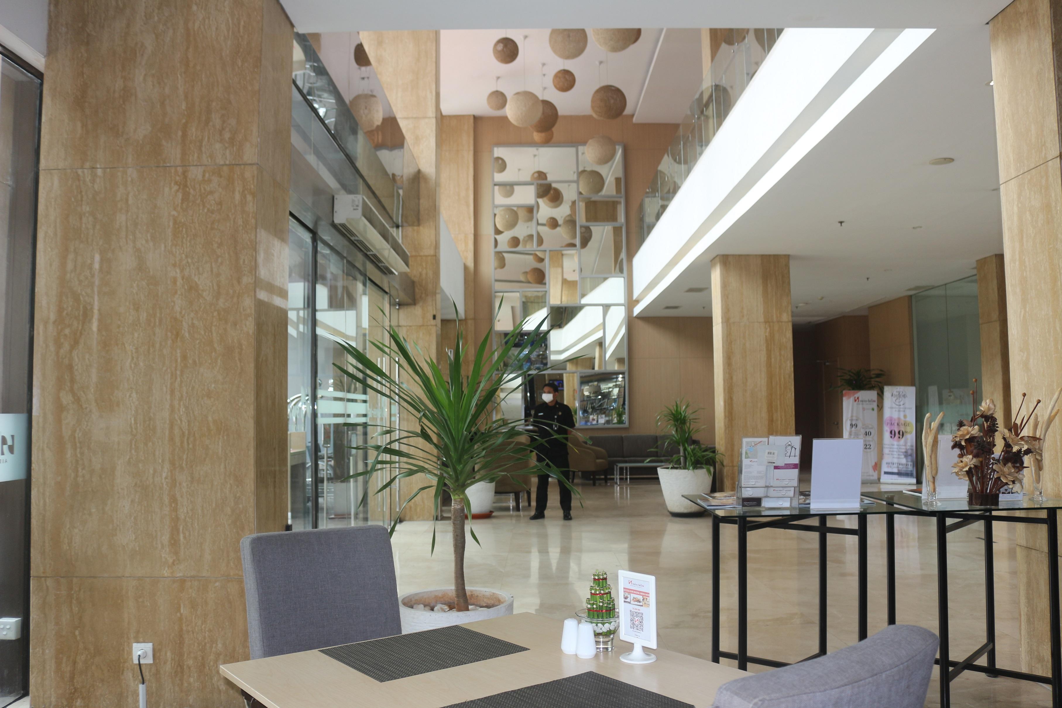 Citadines Connect Airport Jakarta Tangerang Esterno foto