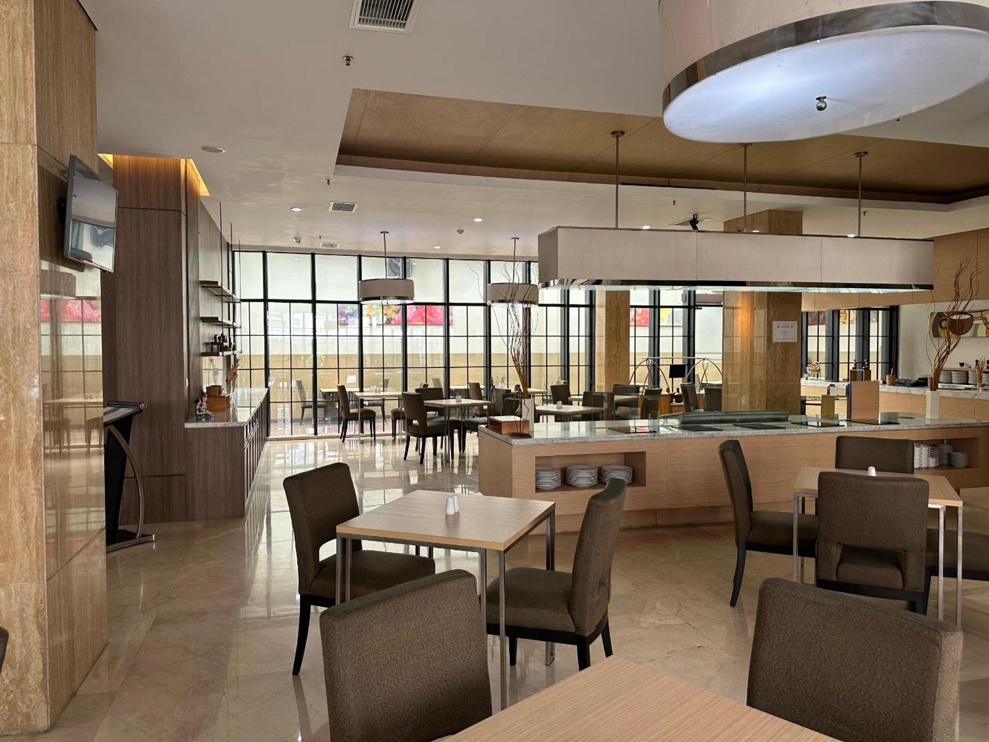 Citadines Connect Airport Jakarta Tangerang Esterno foto